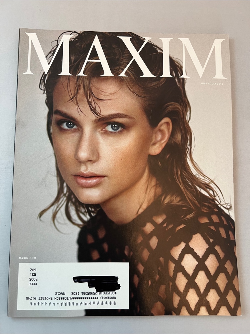 Maxim Magazine - Cover Taylor Swift - June/July 2015 - Issue 204